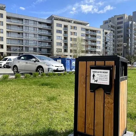 Modern Near The Center & Airport